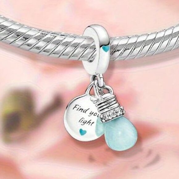 Sterling Silver Graduation Charm "Find Your Light" - Picture 3 of 3
